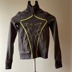 Ivivva girls jacket - size 8 - great condition